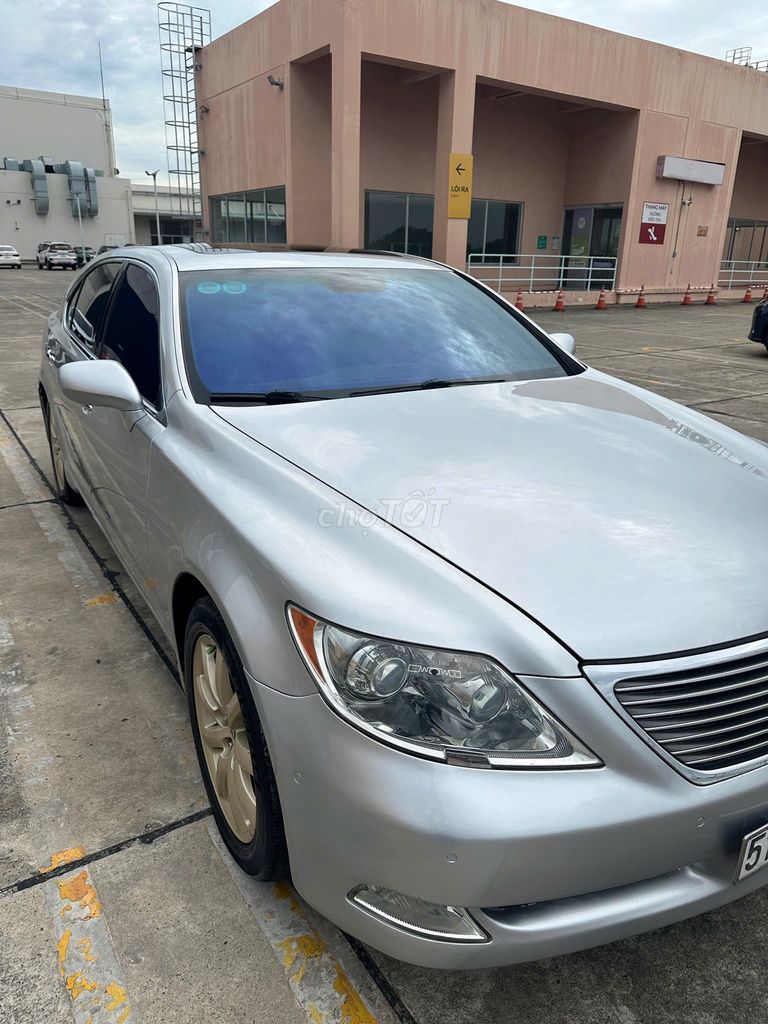 Lexus LS 20***9 km. Mua bán Ô tô tại Quận Tân Phú Tp Hồ Chí Minh được đăng bởi sin hình 6