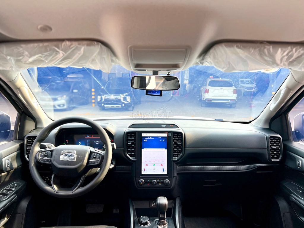 Ford Ranger 2024 XLS 2.0L 4x4 AT 1700 km siêu lướt. Mua bán Ô tô tại Quận 7 Tp Hồ Chí Minh được đăng bởi Chợ Tôt Xe Official Mall hình 11
