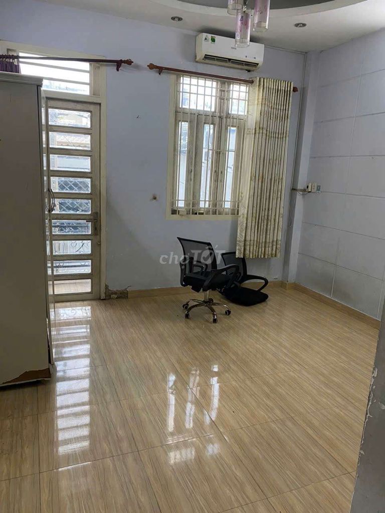 NHÀ 3 TẤM KIÊN CỐ. GIÁ RẺ. HẺM XE HƠI. ĐS8.BÌNH TÂN. Mua bán nhà ở tại Quận Bình Tân Tp Hồ Chí Minh được đăng bởi Trương Chung Nhà Thật hình 4