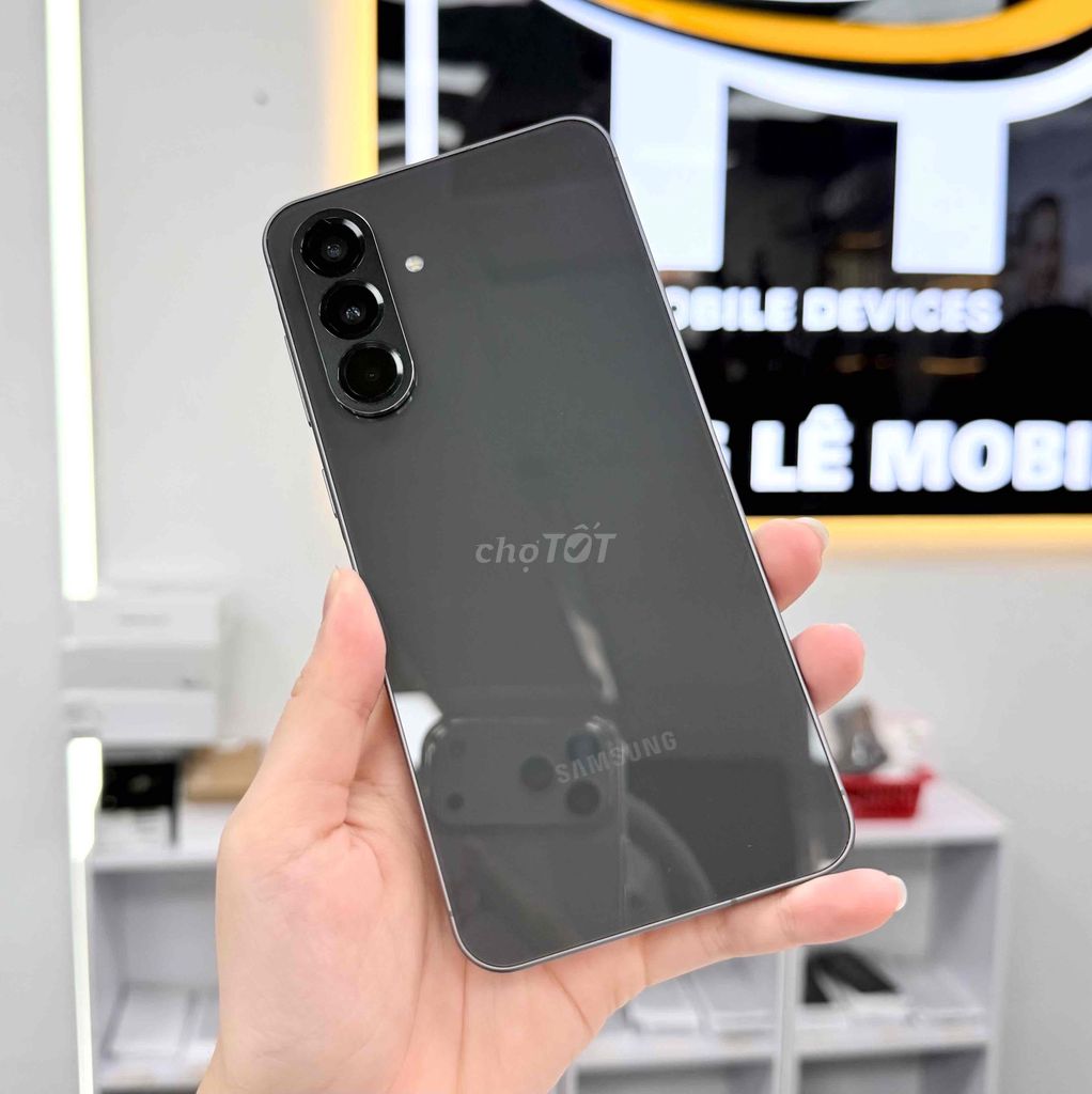 Samsung A56 5G 12/256GB Đen BHH Dài. Mua bán Điện thoại tại Thành phố Biên Hòa Đồng Nai được đăng bởi Mobile Di Động Biên Hoà hình 1