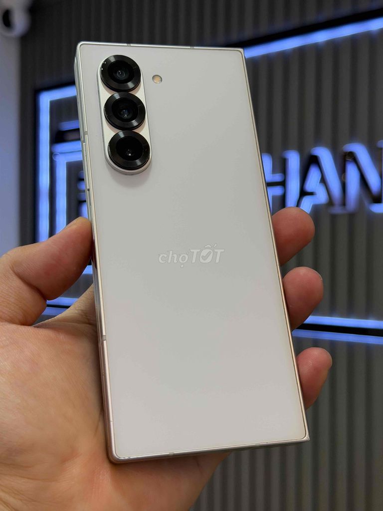 Samsung Galaxy Z Fold6 256GB Trắng Đã sử dụng. Mua bán Điện thoại tại Quận 3 Tp Hồ Chí Minh được đăng bởi Phone2Hand hình 1