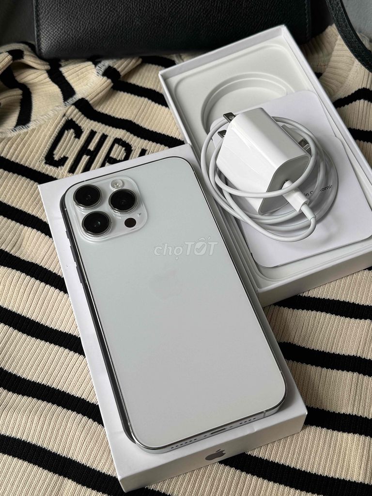 iphone 14 Pro 128gb màu trắng đẹp đang sử dụng tốt. Mua bán Điện thoại tại Quận 1 Tp Hồ Chí Minh được đăng bởi Đathi Lý hình 1