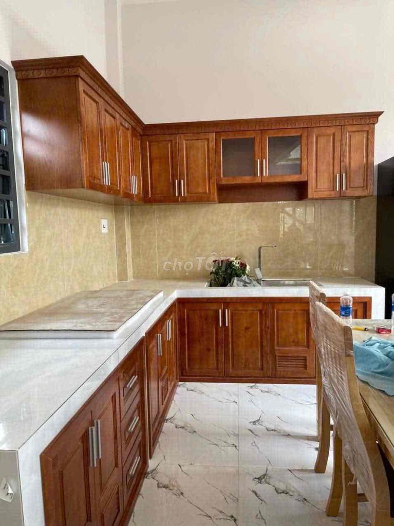 Tủ bếp gỗ sồi tự nhiên. Mua bán Tủ, kệ gia đình tại Quận 12 Tp Hồ Chí Minh được đăng bởi ĐỒ GỖ MỸ NGHỆ LÂM PHÁT hình 1