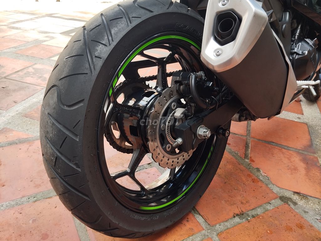chính chủ cavet bán xe ninja 300 2017 BSTP. Mua bán Xe máy tại Quận Tân Bình Tp Hồ Chí Minh được đăng bởi Long hình 3