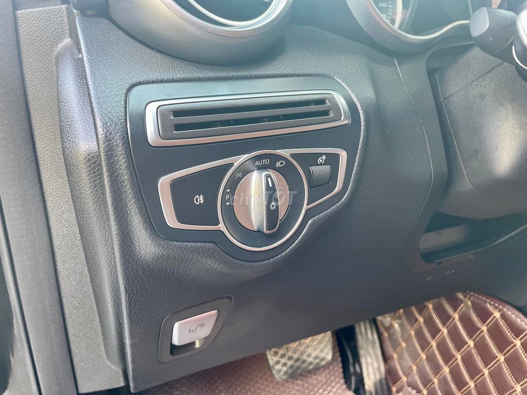Mercedes Benz GLC 2018 250 4MATIC - 53,000 Miles.. Mua bán Ô tô tại Thành phố Thủ Đức Tp Hồ Chí Minh được đăng bởi Đức Tứ Bánh hình 12