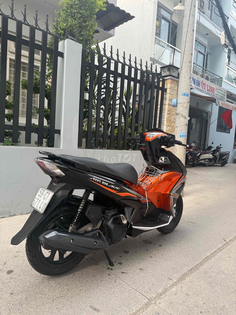 Honda Air Blade 2013 оранжево-черный