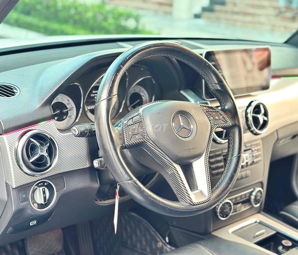 Mercedes Benz GLK Class 2012 300 4Matic. Mua bán Ô tô tại Thành phố Thủ Đức Tp Hồ Chí Minh được đăng bởi SAGO CAR hình 14
