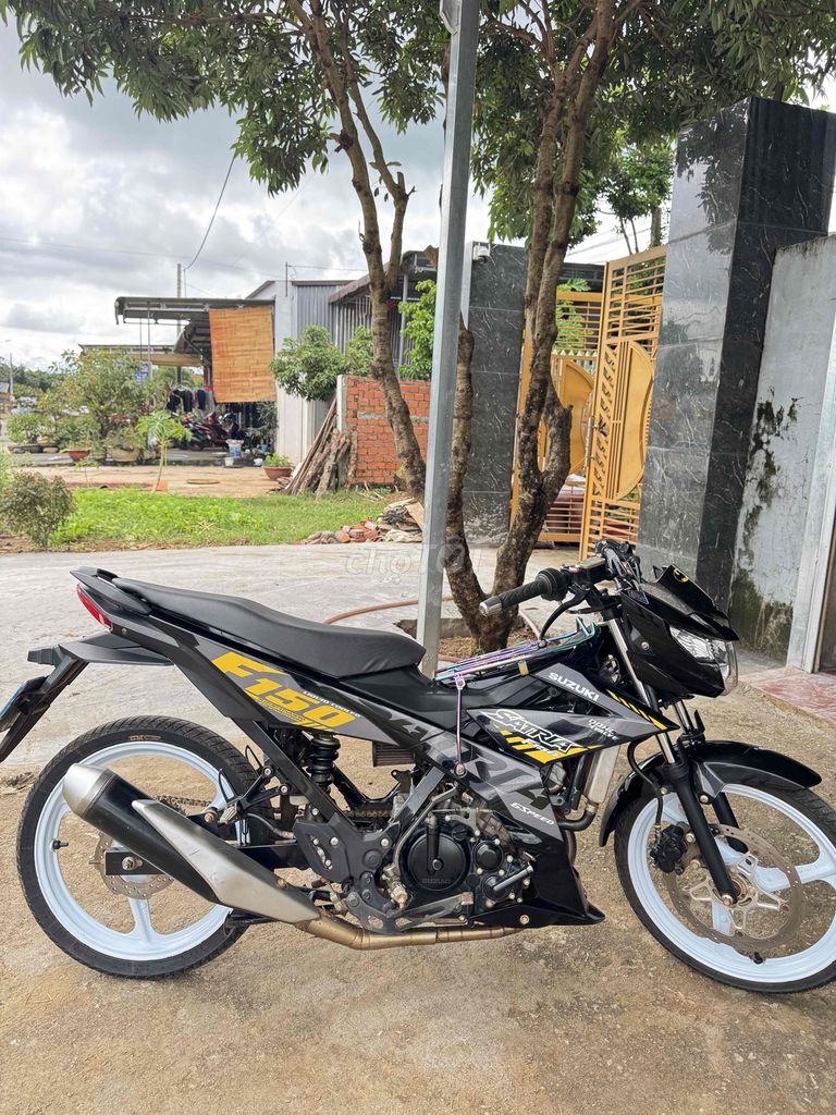 e cần bán một e suzuki raider xe đời cao. Mua bán Xe máy tại Huyện Cư Kuin Đắk Lắk được đăng bởi thế hình 5