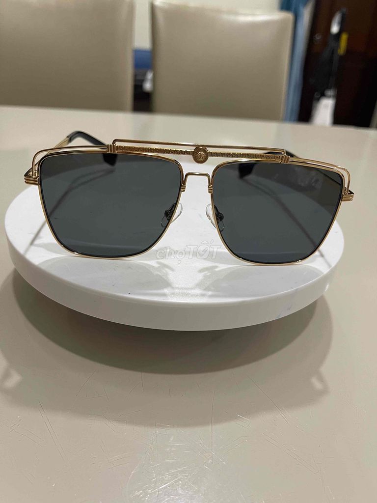 Kính mát 2hand Ve.rsace VE 2243. Mua bán Phụ kiện thời trang khác tại Quận 7 Tp Hồ Chí Minh được đăng bởi Dung mê đồ si hình 1