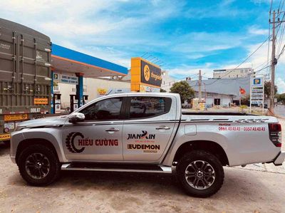 Mitsubishi Triton 2019 4x2 AT Mivec - 196000 km