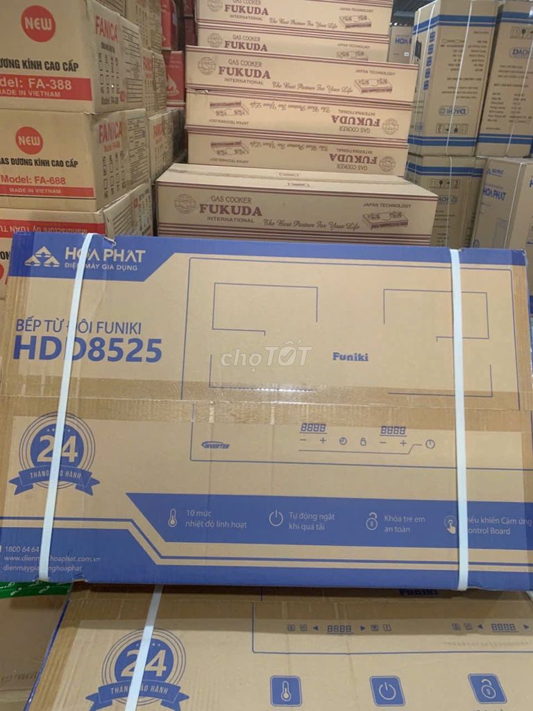 Bếp Từ Funiki 8525 - Tặng Mũ Bảo Hiểm Hòa Phát