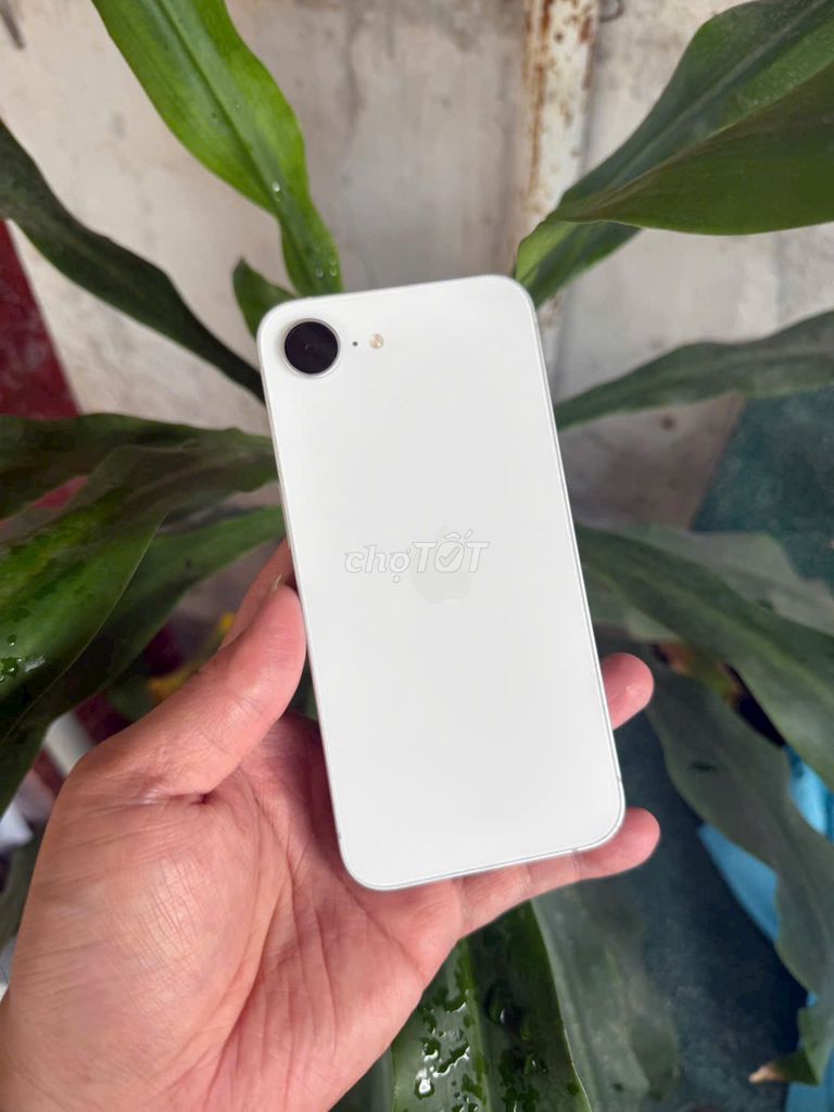 Apple iPhone 16e lock 128GB Trắng Đã sử dụng. Mua bán Điện thoại tại Thành phố Biên Hòa Đồng Nai được đăng bởi Minh Cường hình 1