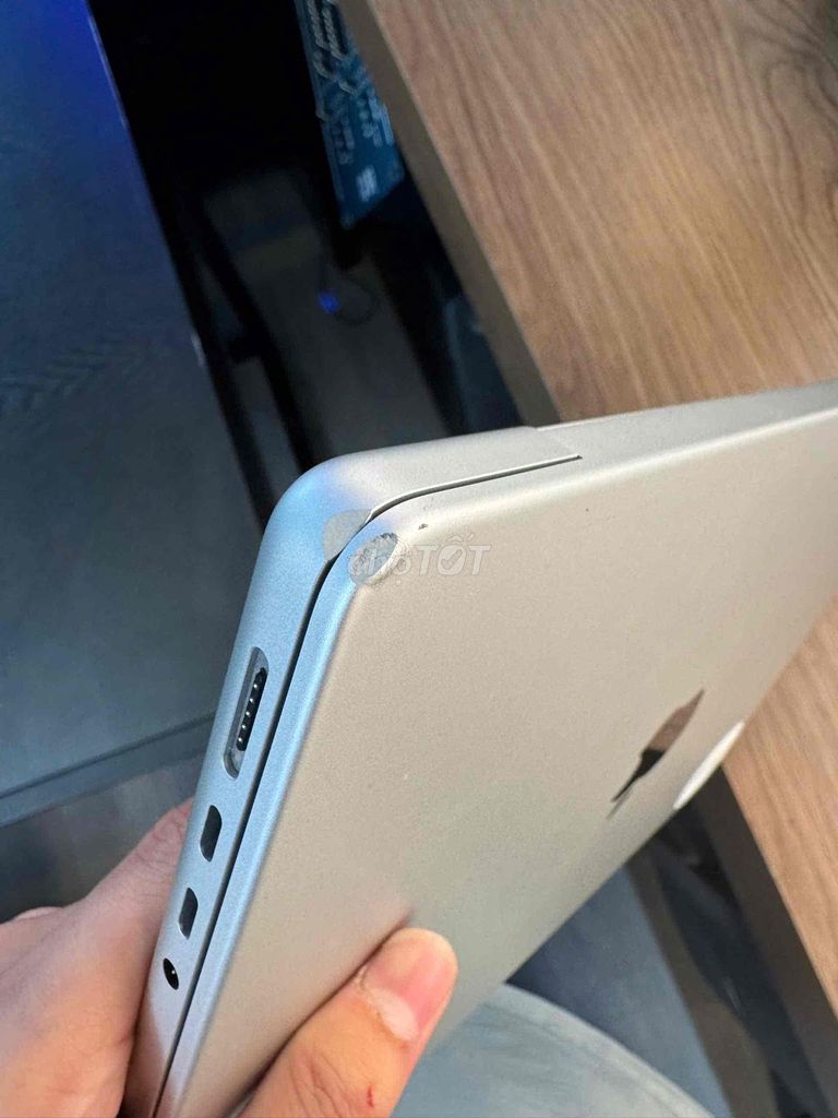 MacBook Pro 14 M3 16GB/512GB đẹp zin 98%. Mua bán Laptop tại Quận Bình Thạnh Tp Hồ Chí Minh được đăng bởi Vân Anh 2Tech House hình 1