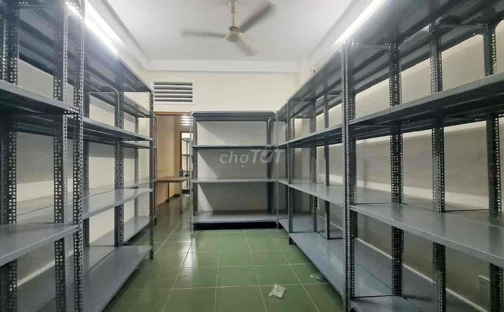 Kệ sắt V đa năng. Mua bán Tủ, kệ gia đình tại Thành phố Biên Hòa Đồng Nai được đăng bởi Phát kệ sắt hình 1