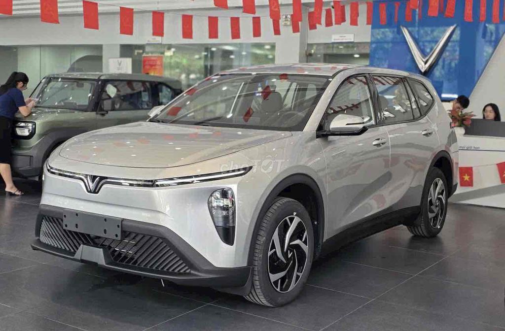 VinFast Limo Green Showroom Củ Chi khai trương. Mua bán Ô tô tại Huyện Củ Chi Tp Hồ Chí Minh được đăng bởi Trụ Vinfast Củ Chi hình 5