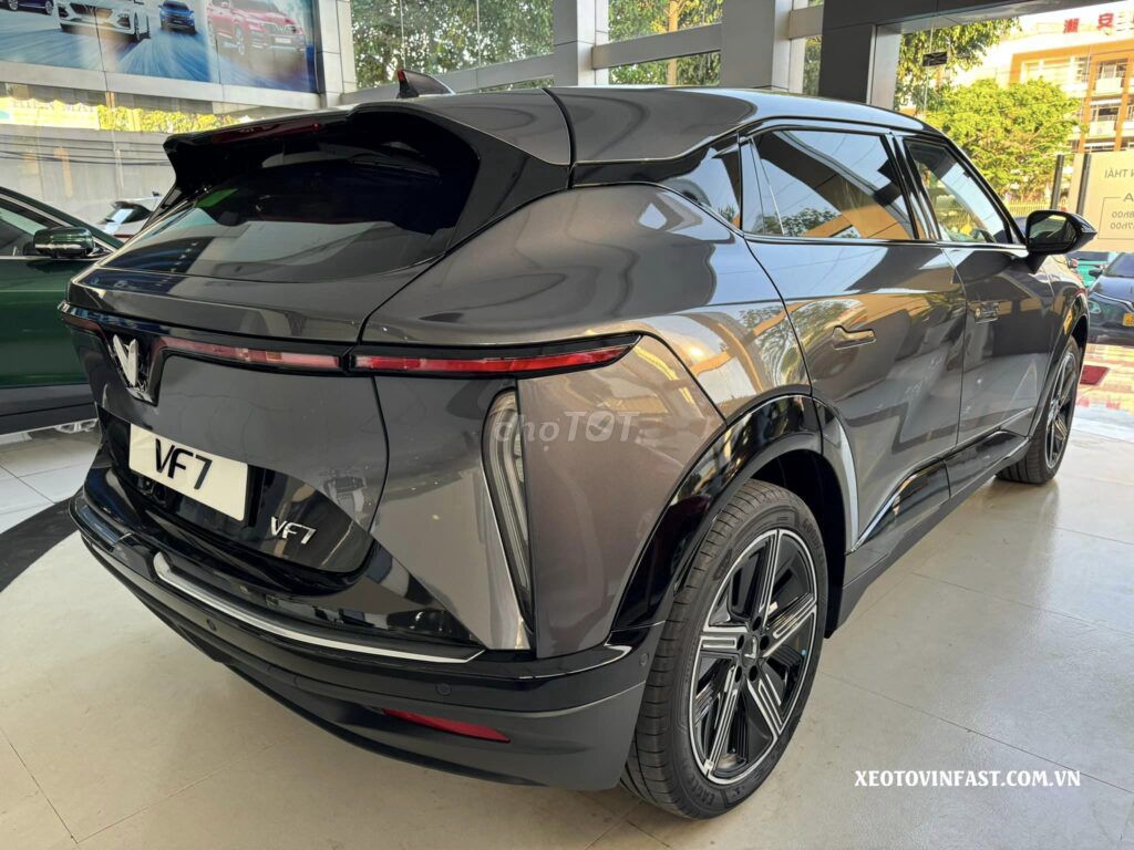 VinFast VF7 chỉ cần đưa trước 160 triệu lấy xe. Mua bán Ô tô tại Quận Hải Châu Đà Nẵng được đăng bởi Vinfast Đà Nẵng hình 4