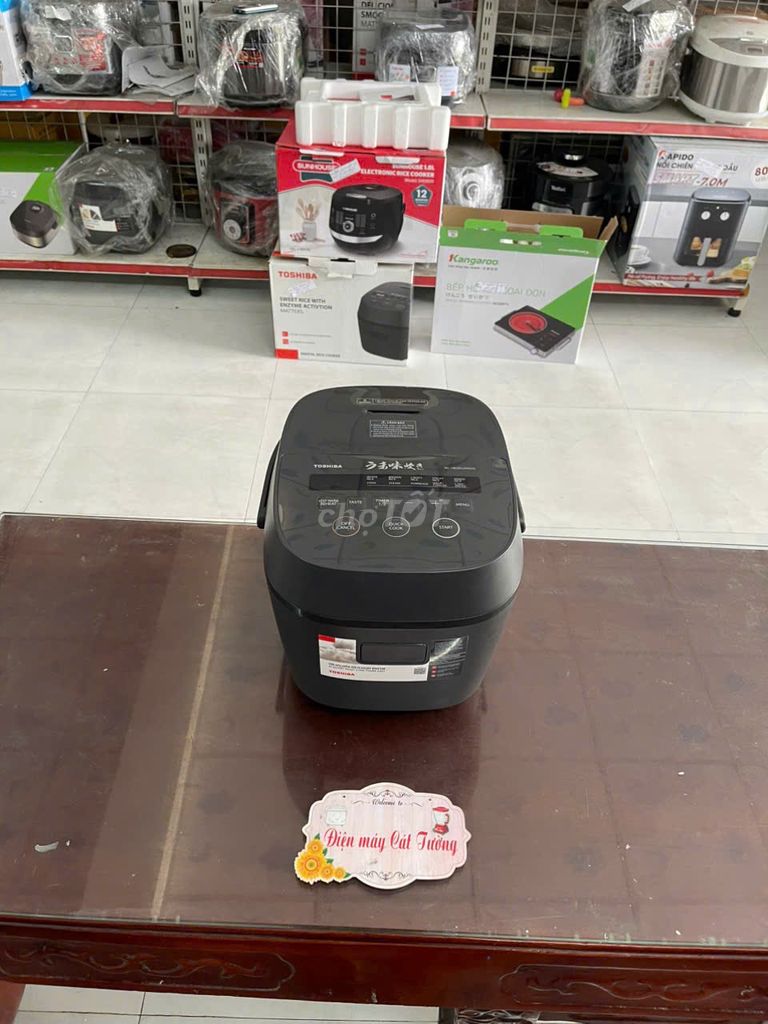 Nồi cơm điện tử Toshiba 1.8 lít RC-18DR5UVN. Mua bán Bếp, lò, đồ điện nhà bếp tại Huyện Bình Chánh Tp Hồ Chí Minh được đăng bởi Điện Máy Cát Tường hình 1