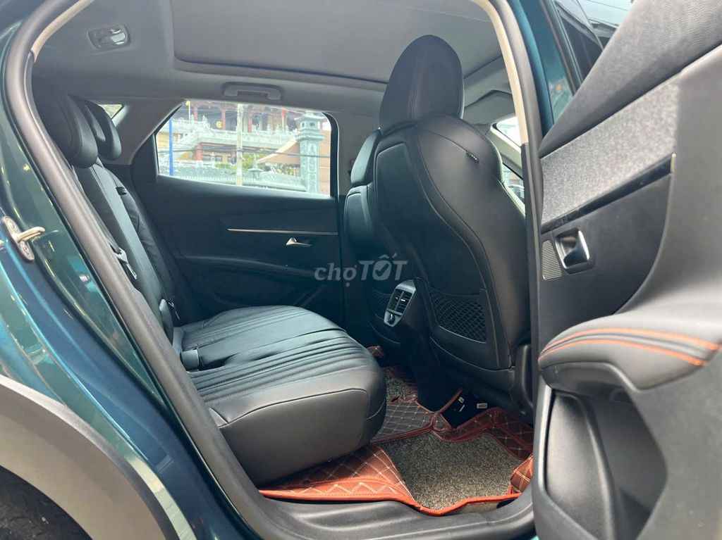 Peugeot 3008 Premium 2024 - 9386km. Mua bán Ô tô tại Quận 3 Tp Hồ Chí Minh được đăng bởi VÕ NGỌC HOÀNG hình 7