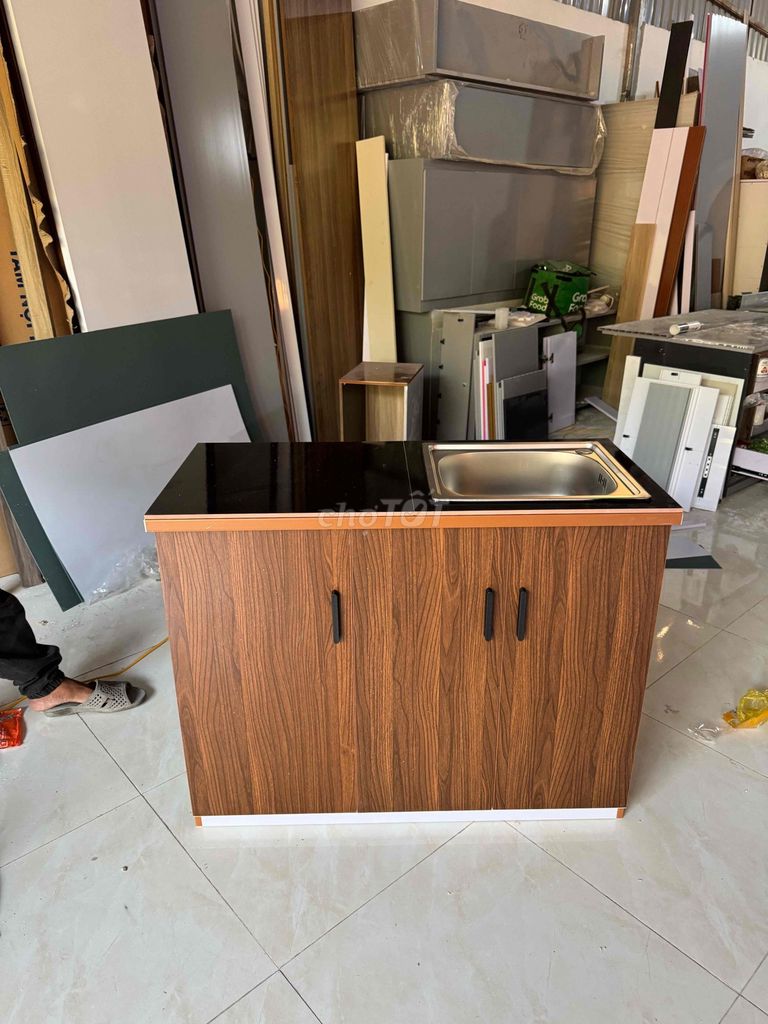 Tủ bếp Nhựa Đài Loan Vân gỗ__ 81*100cm. Mua bán Tủ, kệ gia đình tại Huyện Hóc Môn Tp Hồ Chí Minh được đăng bởi Nội Thất Gia Đình hình 1