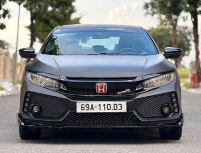 Honda Civic 1.8G Type R 2019 Đen nhám