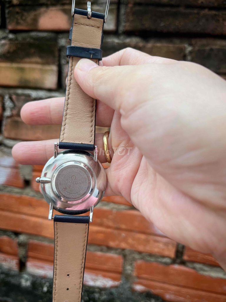 Đồng hồ Ô me ga dây da. Mua bán Đồng hồ tại Thành phố Vũng Tàu Bà Rịa - Vũng Tàu được đăng bởi Mai hình 3