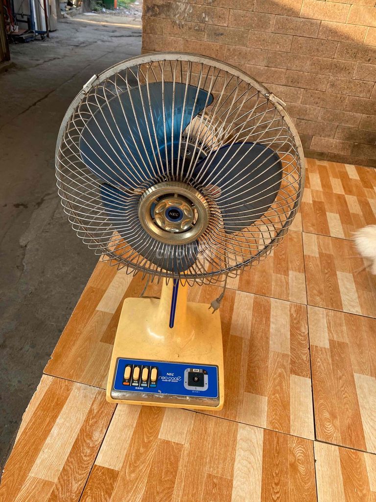 Quạt điện NEC NF-300LR Vàng. Mua bán Quạt tại Huyện Nhà Bè Tp Hồ Chí Minh được đăng bởi alo hình 1