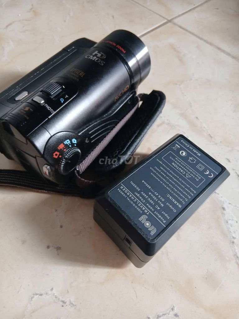 Máy quay phim Canon HF11 Đen 32GB. Mua bán Máy ảnh, Máy quay tại Quận 3 Tp Hồ Chí Minh được đăng bởi Tuan hình 1