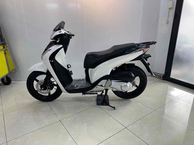 sh 150i nhập ý số máy 108 2011 Bstp Chính Chủ. Mua bán Xe máy tại Quận 6 Tp Hồ Chí Minh được đăng bởi Tú