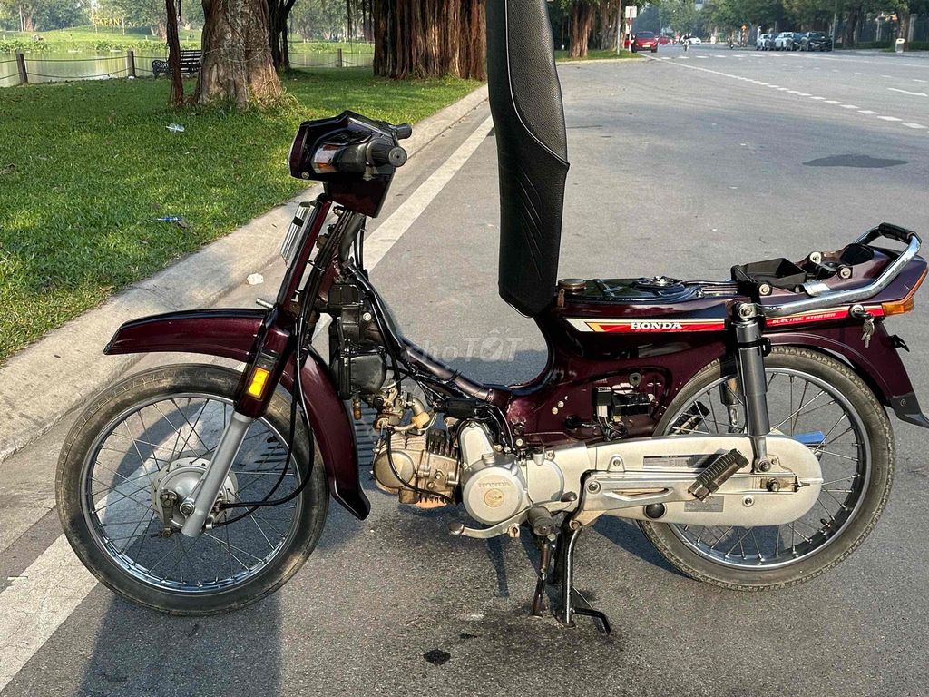 Supper  drem   Đăng ký 2010  chính chủ. Hà nội.. Mua bán Xe máy tại Quận Long Biên Hà Nội được đăng bởi Trần Công hình 3