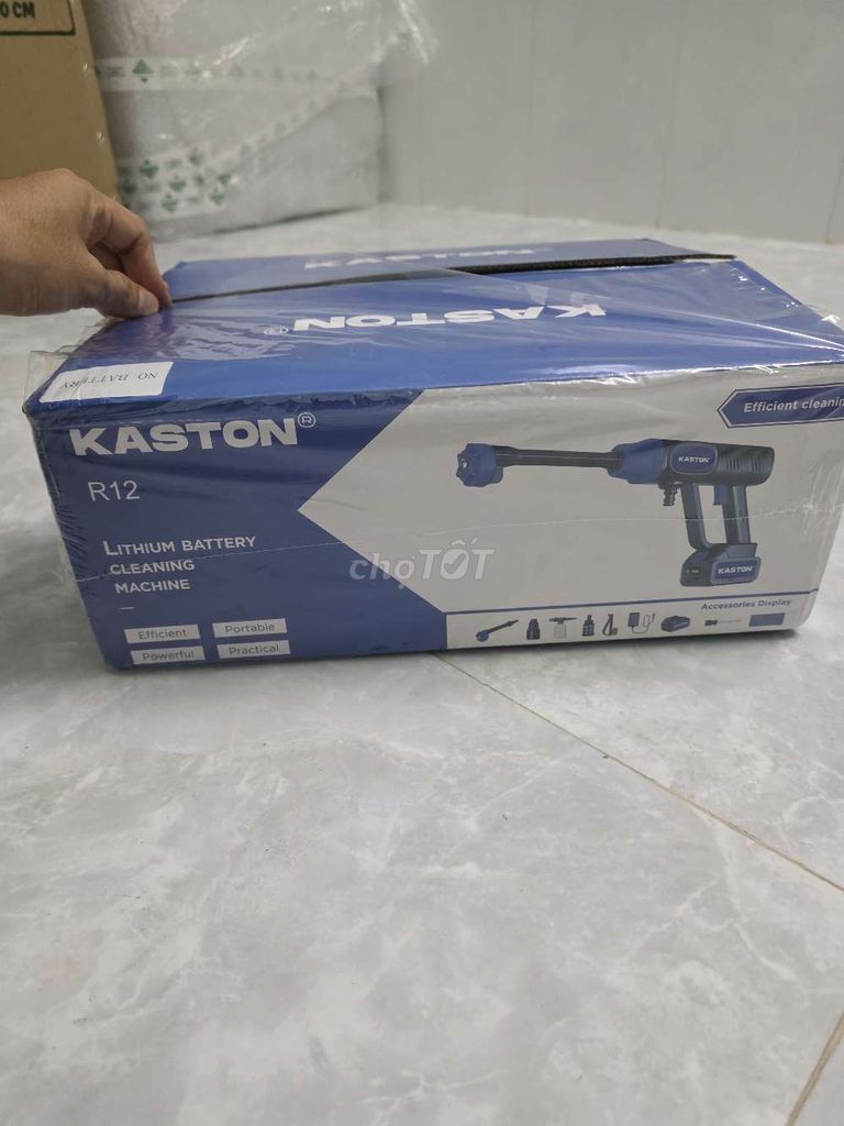 Máy rửa xe Kaston R12 kèm Pin 4.0Ah. Mua bán Đồ chuyên dụng, Giống nuôi trồng tại Huyện Hòn Đất Kiên Giang được đăng bởi Kha Thanh Hảo hình 1