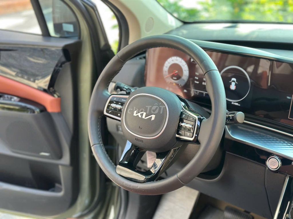 KIA Carnival 2023 2.2 Signature. Mua bán Ô tô tại Thành phố Thủ Đức Tp Hồ Chí Minh được đăng bởi Bùi Nhu Quỳnh hình 2