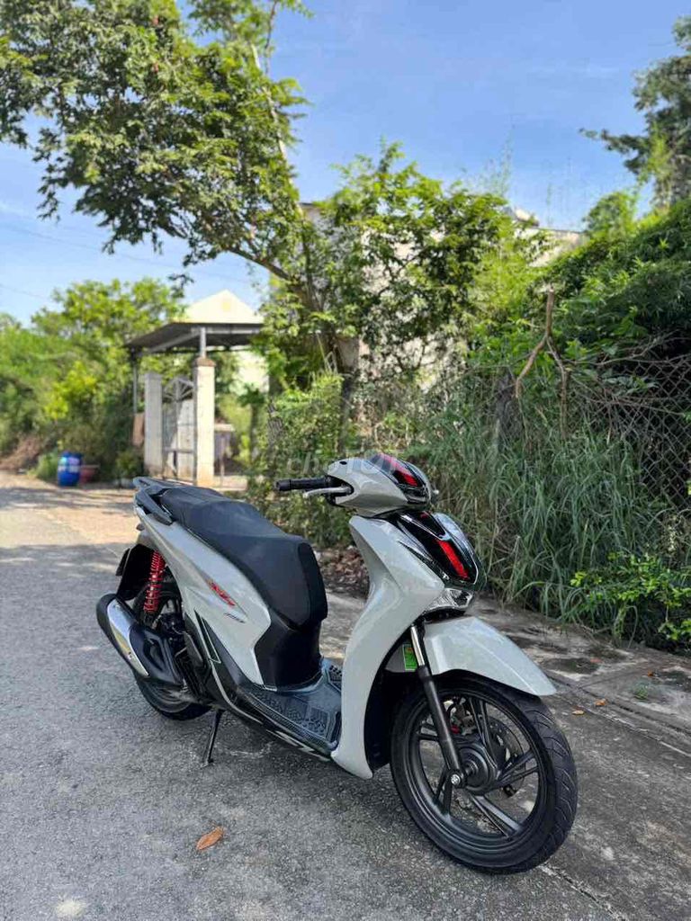 Sh 160i abs xám xi măng bstp chính chủ. Mua bán Xe máy tại Huyện Củ Chi Tp Hồ Chí Minh được đăng bởi HuỳnhLâm Bổn hình 1
