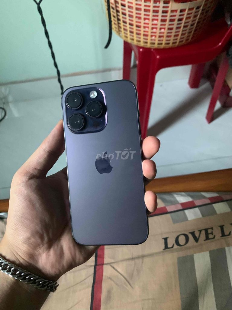 Apple iPhone 14 Pro 256GB Tím. Mua bán Điện thoại tại Quận Cẩm Lệ Đà Nẵng được đăng bởi Lê Dân hình 1