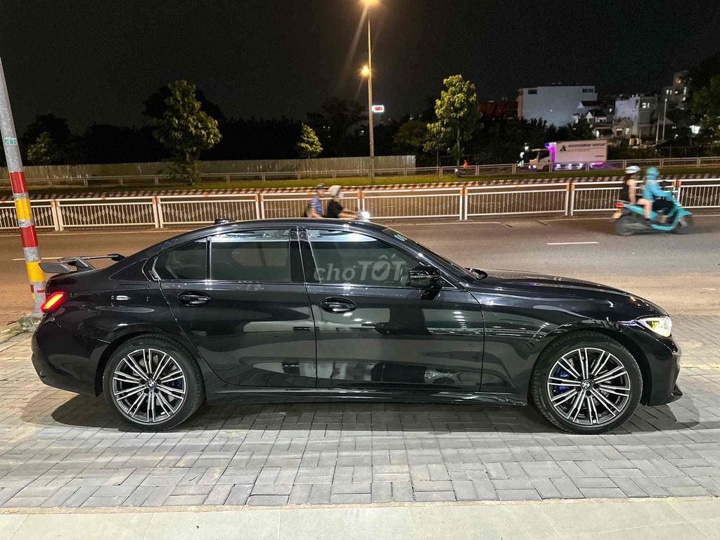 BMW 330i M Sport 2022 - 18600 km. Mua bán Ô tô tại Quận Bình Tân Tp Hồ Chí Minh được đăng bởi Lê Minh Quý hình 6