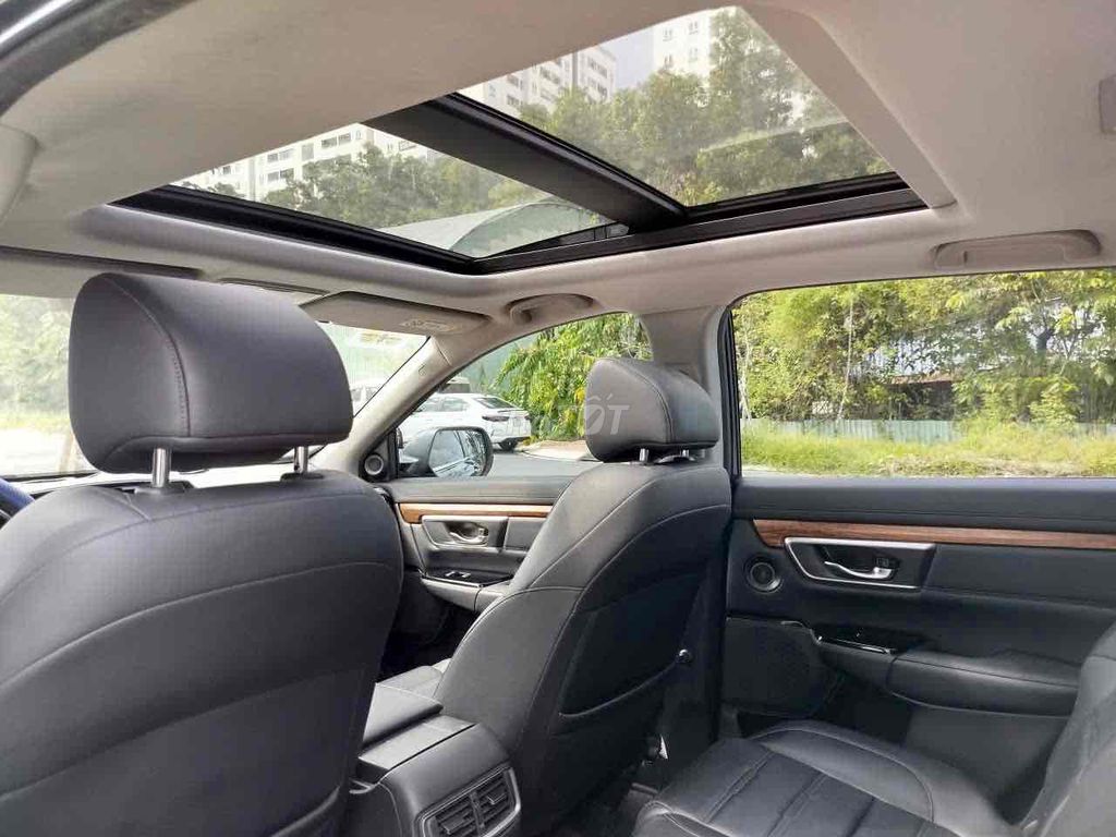 Honda CR V 2020 L - 45000 km bao test. Mua bán Ô tô tại Quận 8 Tp Hồ Chí Minh được đăng bởi nguyễn thúc khoa hình 8