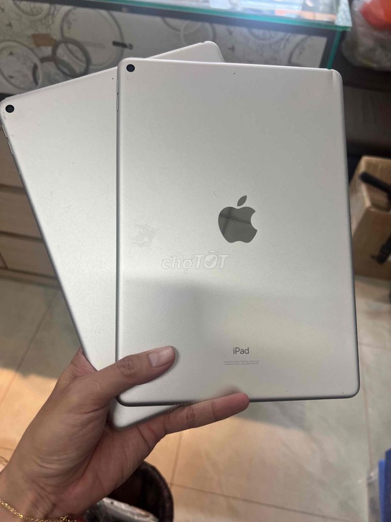 Apple iPad Air 3 Bạc. Mua bán Máy tính bảng tại Quận 1 Tp Hồ Chí Minh được đăng bởi THIẾT BỊ GIA DỤNG hình 1