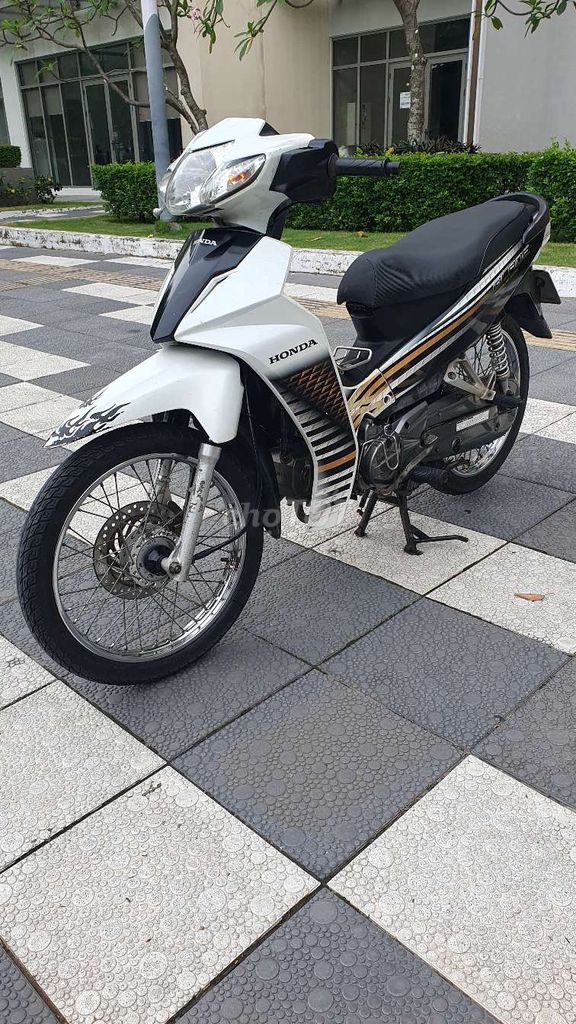 Wave black .May rin iem ru.xe cay tot. Mua bán Xe máy tại Quận 7 Tp Hồ Chí Minh được đăng bởi Nguyễn văn lộc hình 4