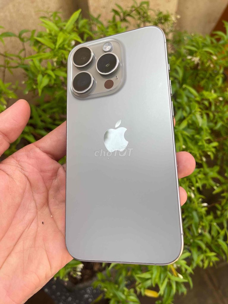 Apple iPhone 15 Pro 128GB Bạc VN/A. Mua bán Điện thoại tại Thành phố Buôn Ma Thuột Đắk Lắk được đăng bởi Huy Phát hình 1