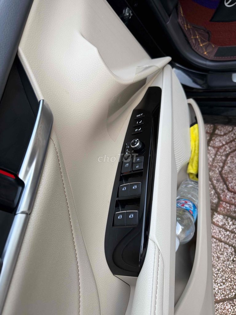 Toyota Camry 2020 2.5Q - 40000 km. Mua bán Ô tô tại Thành phố Cao Lãnh Đồng Tháp được đăng bởi Lê Sang hình 7