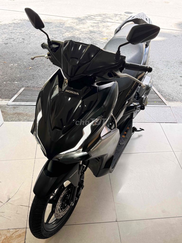 Air Blade 125 Fi матовый черный спецверсия 2021, Smartkey, госномер Хошимина
