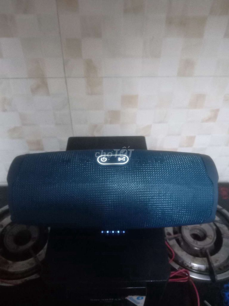 Loa Bluetooth mới keng