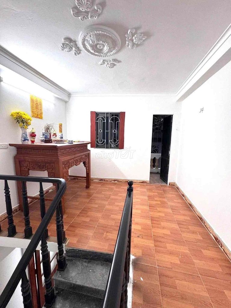 Дом 5 этажей, Нгуен Чинь, Хоангмай, 22м², 3 спальни, 3 санузла, проходной переулок