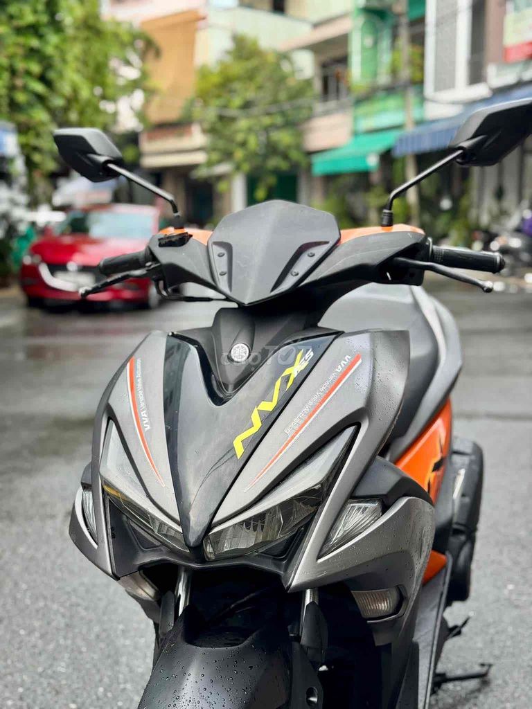 Yamaha NVX 155 ABS 2017 серый с оранжевым