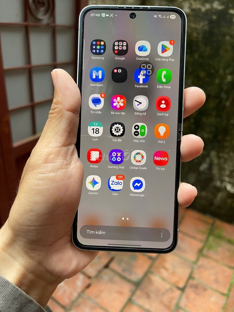 Samsung Galaxy Z Flip 6 Xanh bạc hà 98%. Mua bán Điện thoại tại Huyện Thanh Trì Hà Nội được đăng bởi tiensi doan hình 1