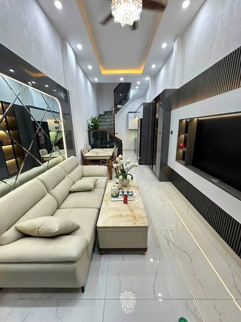 Nhà đẹp 6 tầng, ô tô, sát phố Nguyễn Trãi, Thanh Xuân - 13.8 tỷ