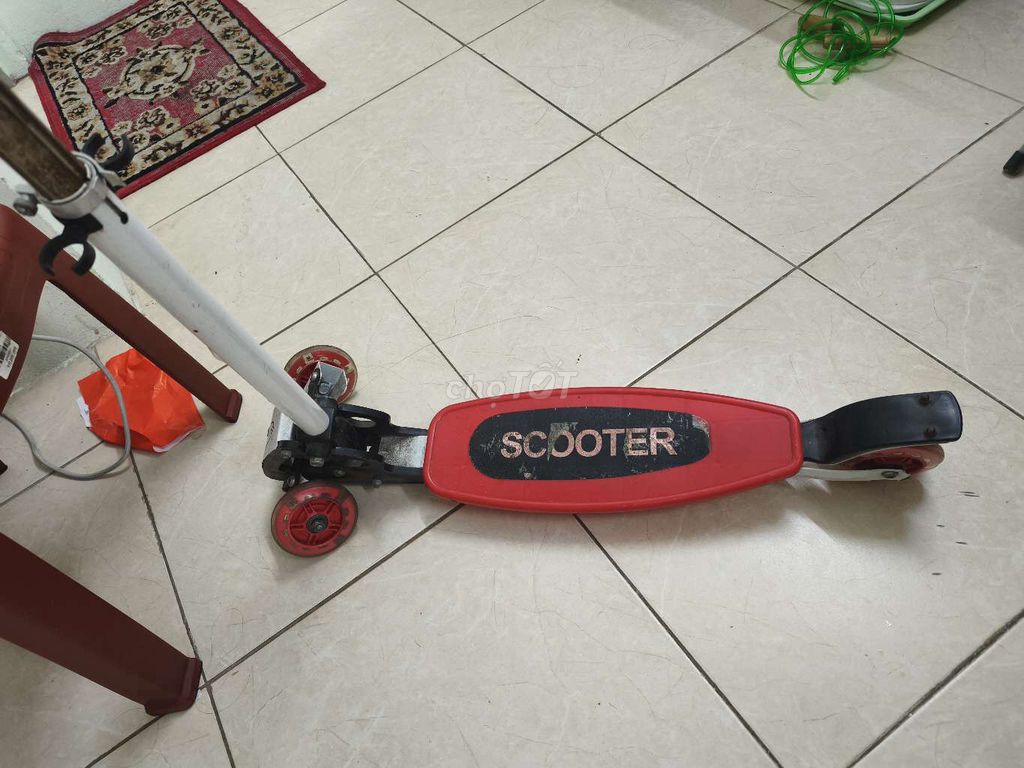 Xe trượt scooter Đỏ. Mua bán Sở thích khác tại Quận Hai Bà Trưng Hà Nội được đăng bởi Hiền Phạm hình 1