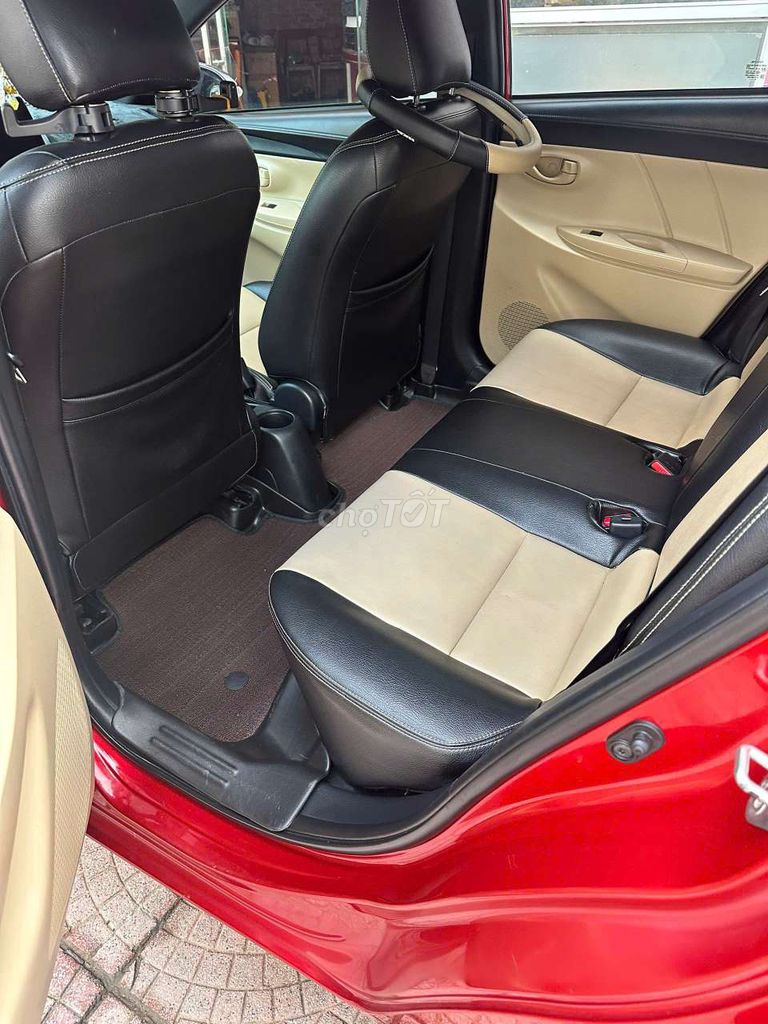 Toyota Yaris 1.5 bản E màu Đỏ. Mua bán Ô tô tại Quận Long Biên Hà Nội được đăng bởi Ngô hùng hình 6