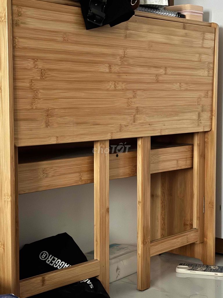 Bàn gấp gọn gỗ màu gỗ 103x54x76cm. Mua bán Bàn ghế tại Quận Hai Bà Trưng Hà Nội được đăng bởi Nguyen Tue Anh hình 1