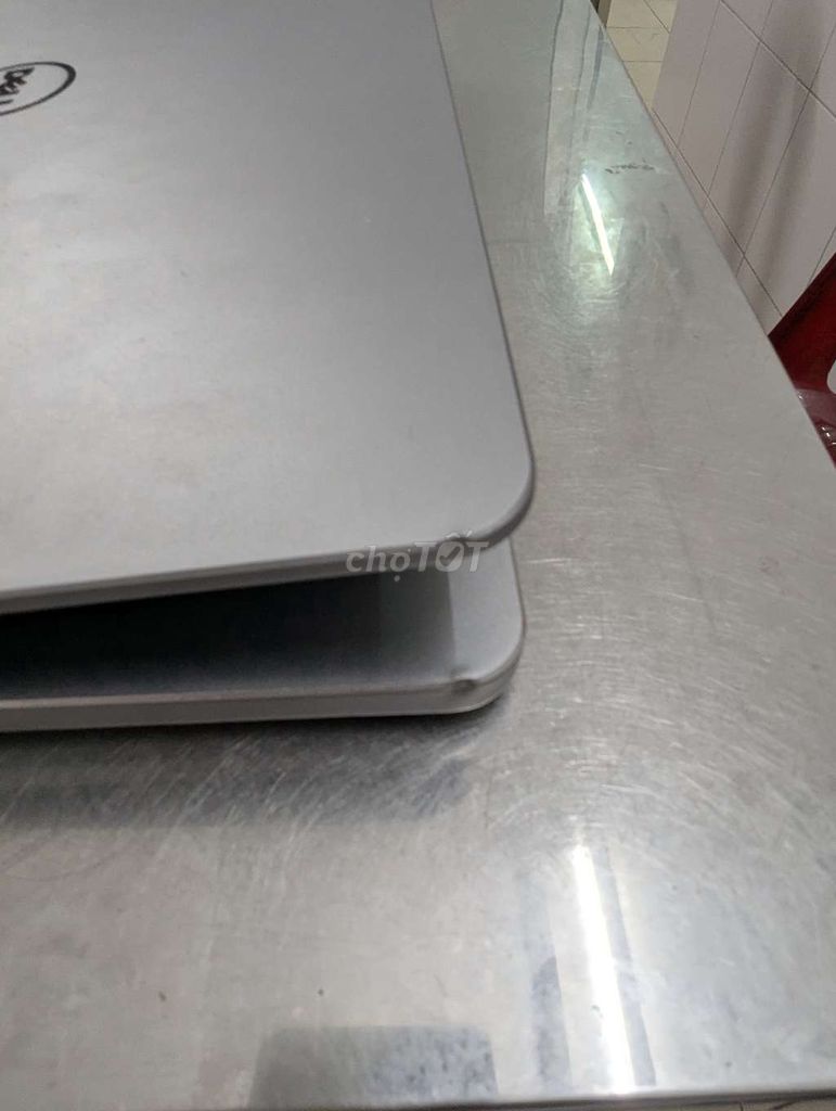 Bán 2 con DELL 7537 & 5470. Mua bán Laptop tại Quận Ninh Kiều Cần Thơ được đăng bởi Trịnh Trường Giang hình 1