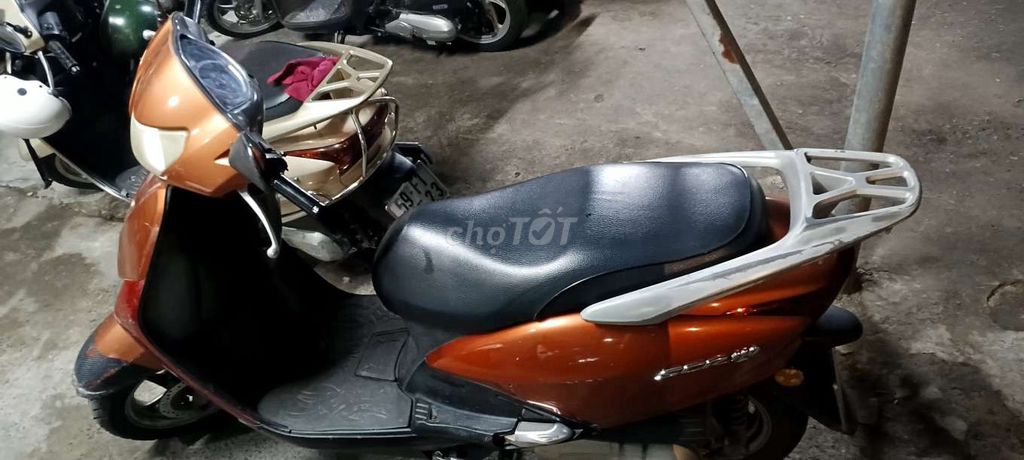 Honda Vision 2007, желтый